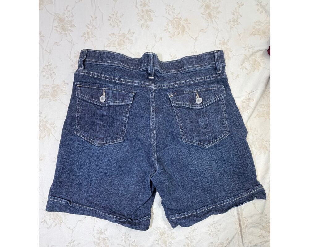 Lee Women’s Size 8 Medium Denim Bermuda Shorts Comfort Waist Stretch Blue